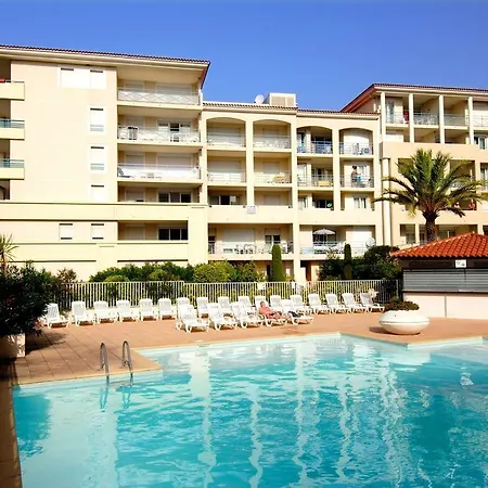 Résidence Odalys Les Pins Bleus 2* Juan-les-Pins